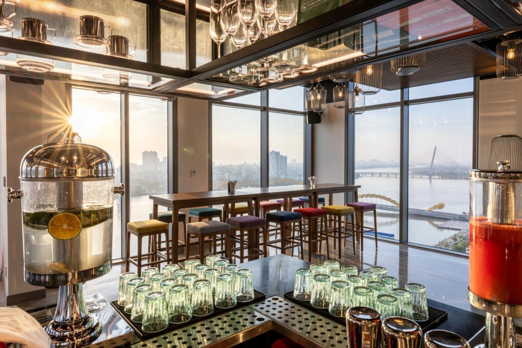 Wink Hotel Danang Centre - 24Hrs Lifestyle Stay Экстерьер фото